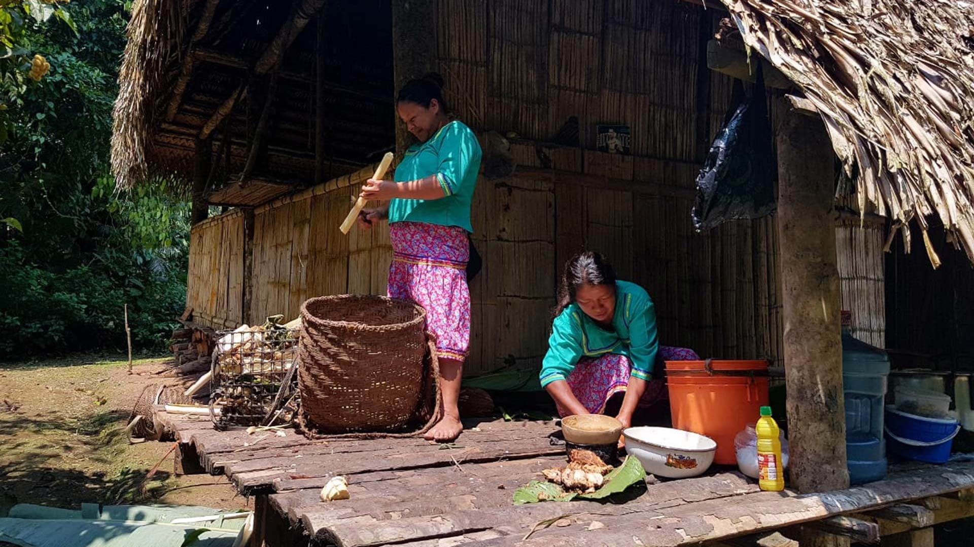 Feat Kichua Indigenous 05